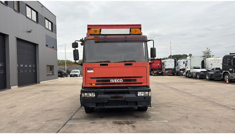 Iveco Eurotech 240 E 42 (POMPE MANUELLE / MANUAL PUMP / MANUAL GEARBOX / BOITE MANUELLE) - Tipper: picture 2 Iveco Eurotech 240 E 42 (POMPE MANUELLE / MANUAL PUMP / MANUAL GEARBOX / BOITE MANUELLE) - Tipper: picture 2