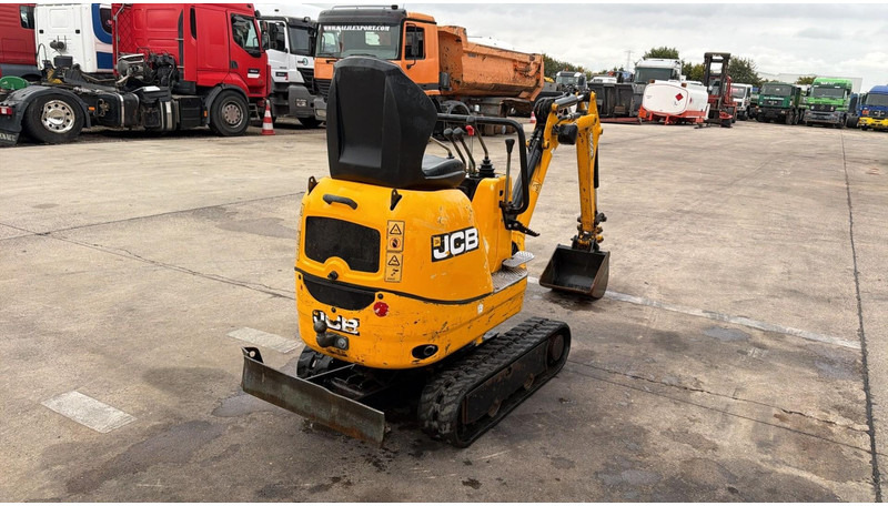 JCB 8008 (BE MACHINE / TOP CONDITION / 1898 H) - Mini excavator: picture 5 JCB 8008 (BE MACHINE / TOP CONDITION / 1898 H) - Mini excavator: picture 5