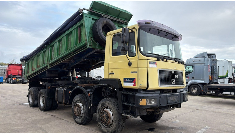 MAN 35.402 (8X8 / BIG AXLES / GRAND PONT / LAMES / STEEL SUSP. / 6 CYLINDER) - Tipper: picture 3 MAN 35.402 (8X8 / BIG AXLES / GRAND PONT / LAMES / STEEL SUSP. / 6 CYLINDER) - Tipper: picture 3