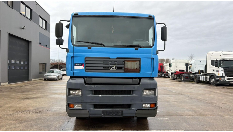 MAN TGA 26.360 (POMPE MANUELLE / 17000L / MANUAL PUMP / MANUAL GEARBOX / BOITE MANUELLE) - Tank truck: picture 4 MAN TGA 26.360 (POMPE MANUELLE / 17000L / MANUAL PUMP / MANUAL GEARBOX / BOITE MANUELLE) - Tank truck: picture 4