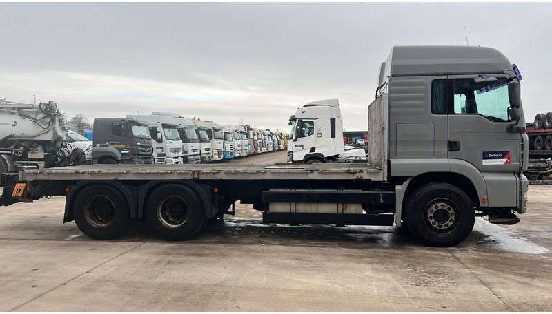 MAN TGA 26.460 (POMPE MECANIQUE / BOITE MANUELLE / MANUAL PUMP / MANUAL GEARBOX / 6X4) - Dropside/ Flatbed truck: picture 4 MAN TGA 26.460 (POMPE MECANIQUE / BOITE MANUELLE / MANUAL PUMP / MANUAL GEARBOX / 6X4) - Dropside/ Flatbed truck: picture 4