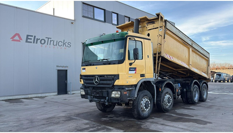 Mercedes-Benz Actros 4141 (8X8 / BOITE MANUELLE / MANUAL GEARBOX / STEEL / LAMES / MP2 / V6) - Tipper: picture 1 Mercedes-Benz Actros 4141 (8X8 / BOITE MANUELLE / MANUAL GEARBOX / STEEL / LAMES / MP2 / V6) - Tipper: picture 1