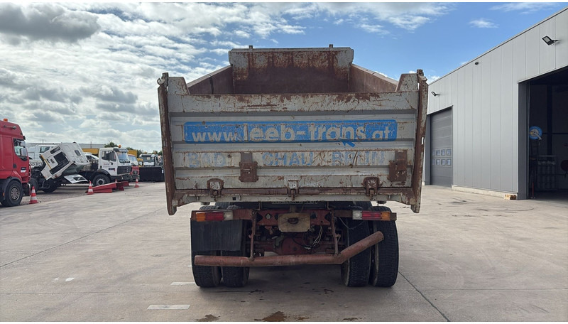 Tipper Mercedes-Benz SK 2527 (V6 / GRAND PONT / LAMES / BOITE MANUELLE / MANUAL GEARBOX): picture 6