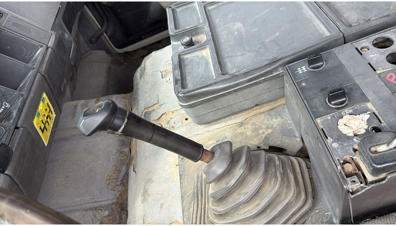 Tipper Mercedes-Benz SK 2527 (V6 / GRAND PONT / LAMES / BOITE MANUELLE / MANUAL GEARBOX): picture 19