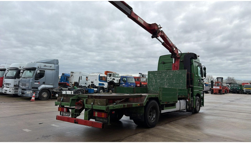 Mercedes-Benz actros 1844 (EPS / GRUE MKG 175 / CRANE MKG 175 / LAMES DEVANT / FRONT STEEL / PERFECT CONDITION / MP2) - Dropside/ Flatbed truck, Crane truck: picture 4 Mercedes-Benz actros 1844 (EPS / GRUE MKG 175 / CRANE MKG 175 / LAMES DEVANT / FRONT STEEL / PERFECT CONDITION / MP2) - Dropside/ Flatbed truck, Crane truck: picture 4