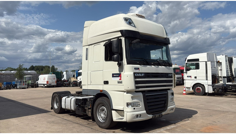 DAF XF 105.460 (BOITE MANUELLE / MANUAL GEARBOX / AIRCO / TOP CONDITION) - Tractor unit: picture 3 DAF XF 105.460 (BOITE MANUELLE / MANUAL GEARBOX / AIRCO / TOP CONDITION) - Tractor unit: picture 3