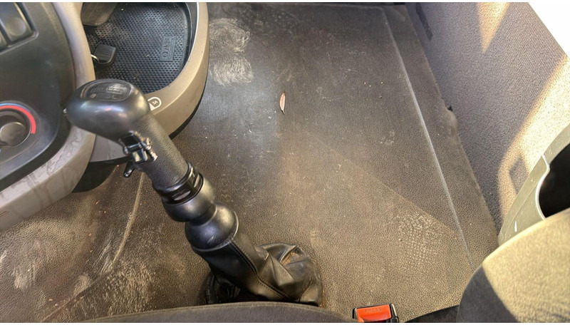 Leasing of DAF XF 105.460 (BOITE MANUELLE / MANUAL GEARBOX) DAF XF 105.460 (BOITE MANUELLE / MANUAL GEARBOX): picture 16