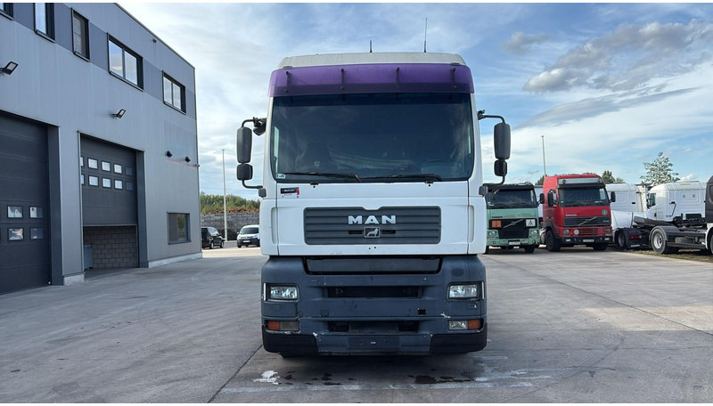 MAN TGA 18.480 (POMPE MANUELLE / MANUAL PUMP / MANUAL GEARBOX / BOITE MANUELLE) - Tractor unit: picture 3 MAN TGA 18.480 (POMPE MANUELLE / MANUAL PUMP / MANUAL GEARBOX / BOITE MANUELLE) - Tractor unit: picture 3