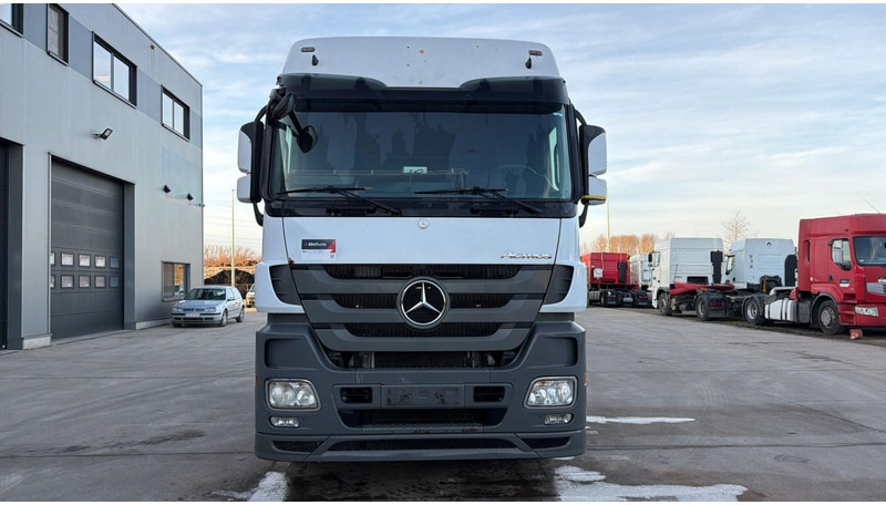 Mercedes-Benz actros 1844 (MP3 / FULL SPOILERS / GOOD CONDITION / BONNE ETAT / LAMES DEVANT / STEEL FRONT) - Tractor unit: picture 2 Mercedes-Benz actros 1844 (MP3 / FULL SPOILERS / GOOD CONDITION / BONNE ETAT / LAMES DEVANT / STEEL FRONT) - Tractor unit: picture 2