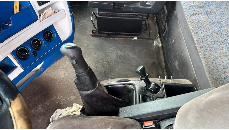 Tractor unit Renault AE 440 Magnum E-tech (BOITE MANUELLE / MANUAL GEARBOX): picture 15