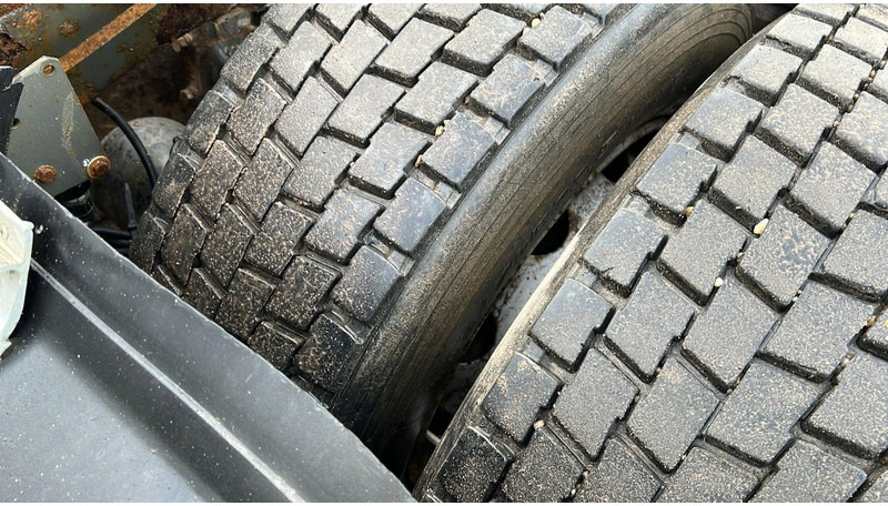 Tractor unit Renault AE 440 Magnum E-tech (BOITE MANUELLE / MANUAL GEARBOX): picture 17