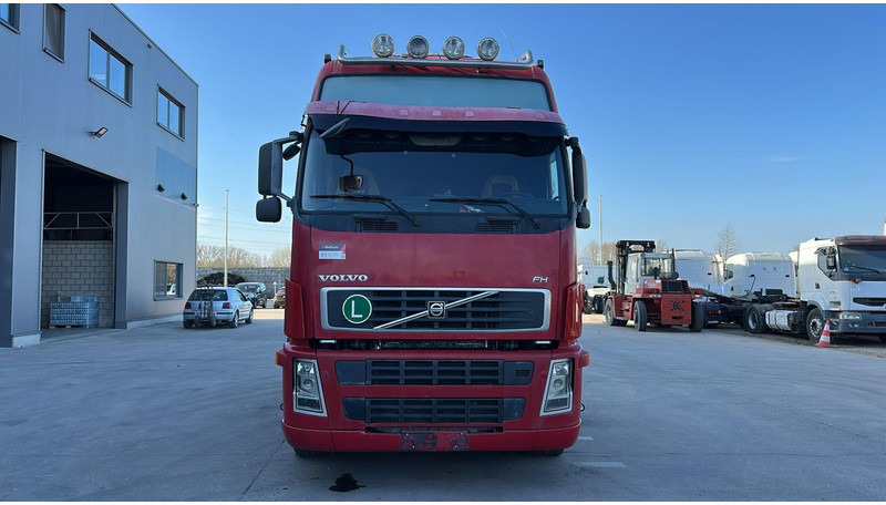 Volvo FH 400 (MANUAL GEARBOX / EURO 5 / BOITE MANUELLE) - Tractor unit: picture 2 Volvo FH 400 (MANUAL GEARBOX / EURO 5 / BOITE MANUELLE) - Tractor unit: picture 2