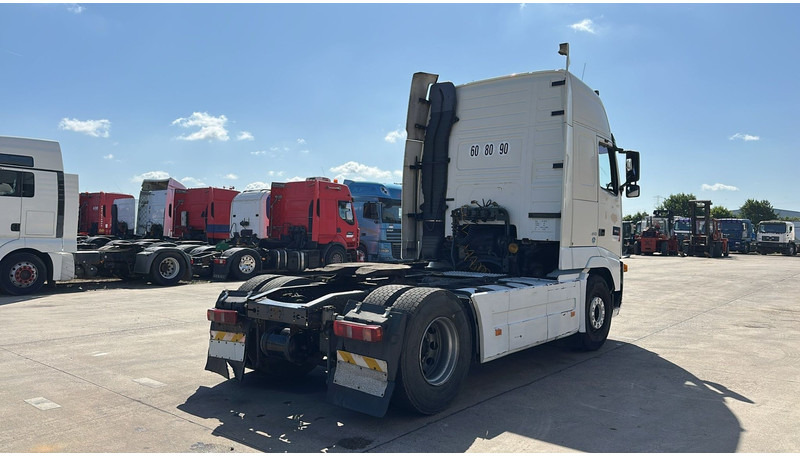 Volvo FH 460 (MANUAL GEARBOX / BOITE MANUELLE) - Tractor unit: picture 5 Volvo FH 460 (MANUAL GEARBOX / BOITE MANUELLE) - Tractor unit: picture 5