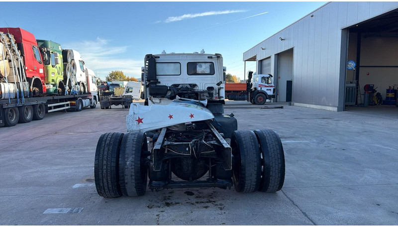 Volvo FL 6 - 220 (MANUAL GEARBOX / BOITE MANUELLE / 8 TONNES) - Cab chassis truck: picture 5 Volvo FL 6 - 220 (MANUAL GEARBOX / BOITE MANUELLE / 8 TONNES) - Cab chassis truck: picture 5