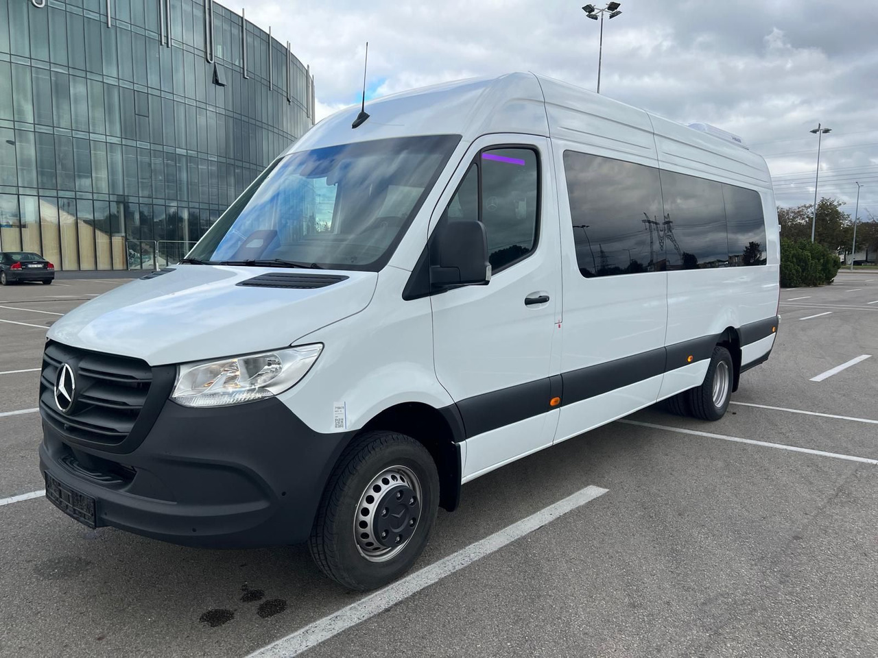 Mercedes-Benz Sprinter 517 Komfort XL, 21 SS - Minibus, Passenger van: picture 2 Mercedes-Benz Sprinter 517 Komfort XL, 21 SS - Minibus, Passenger van: picture 2