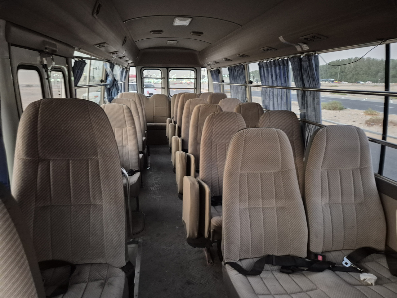 Toyota Coaster ... 30 places - climatisé - Minibus, Passenger van: picture 5 Toyota Coaster ... 30 places - climatisé - Minibus, Passenger van: picture 5