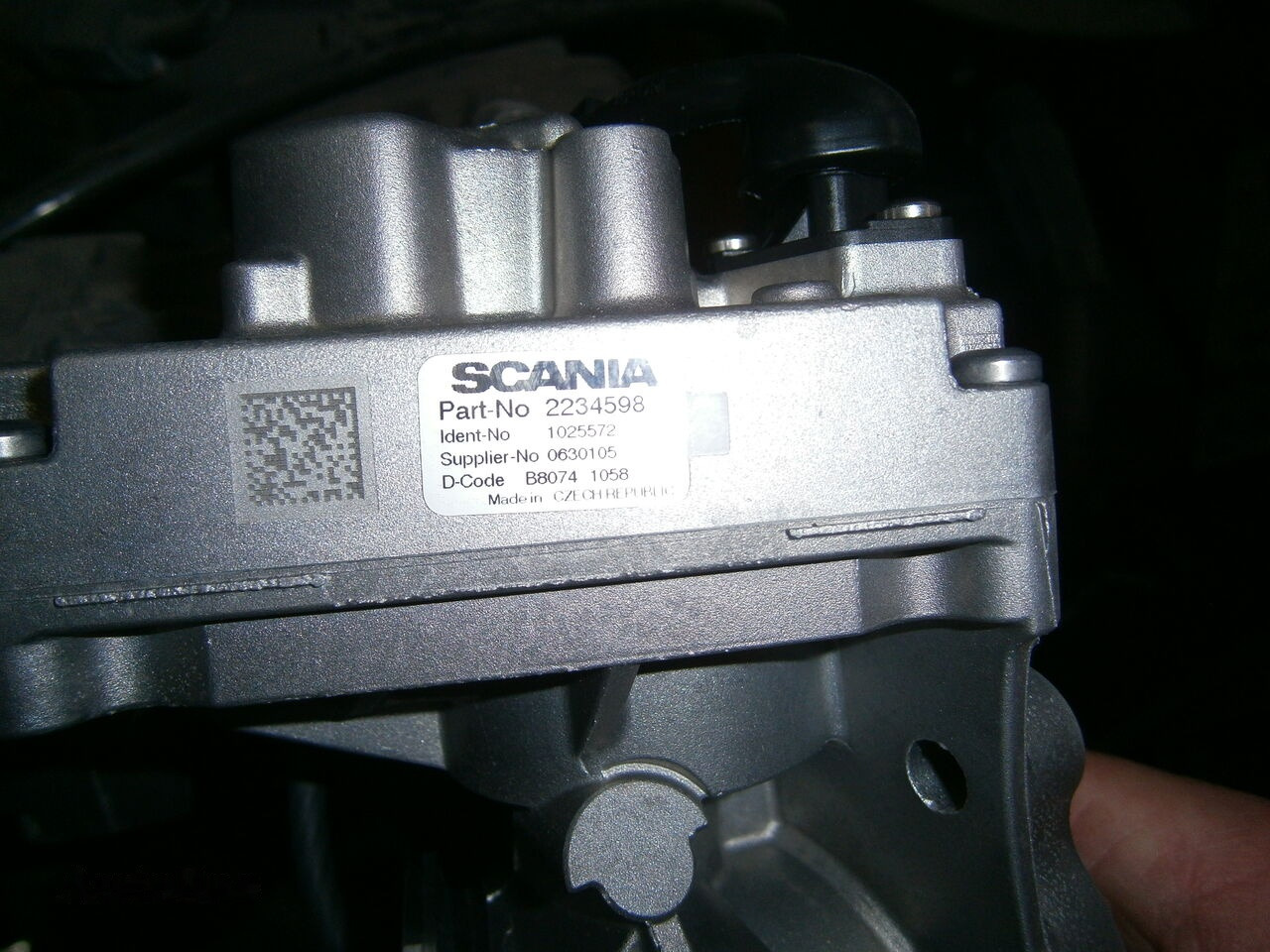 Scania S R N G truck - Intake manifold for Truck: picture 1 Scania S R N G truck - Intake manifold for Truck: picture 1