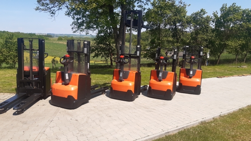 BT SWE 200 D - Stacker: picture 4 BT SWE 200 D - Stacker: picture 4