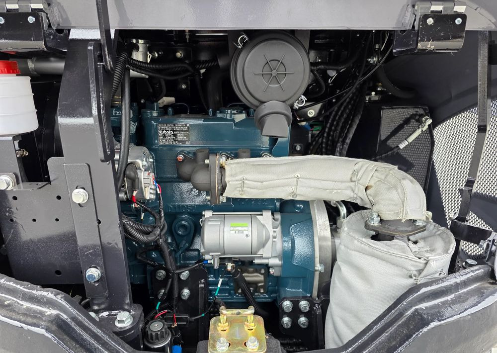 Leasing of  Inny NOWA Minikoparka AUGER 25, WAGA 2100 KG, SILNIK KUBOTA Inny NOWA Minikoparka AUGER 25, WAGA 2100 KG, SILNIK KUBOTA: picture 22