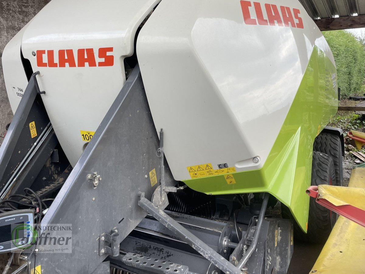 CLAAS Quadrant 3200 RC Tandem - Square baler: picture 1 CLAAS Quadrant 3200 RC Tandem - Square baler: picture 1
