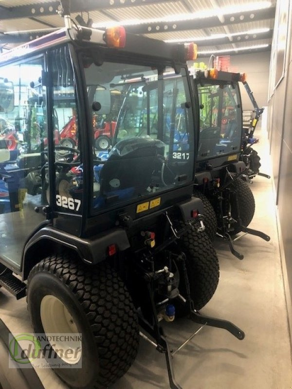 Iseki TM 3267 AHLK - Municipal tractor: picture 5 Iseki TM 3267 AHLK - Municipal tractor: picture 5