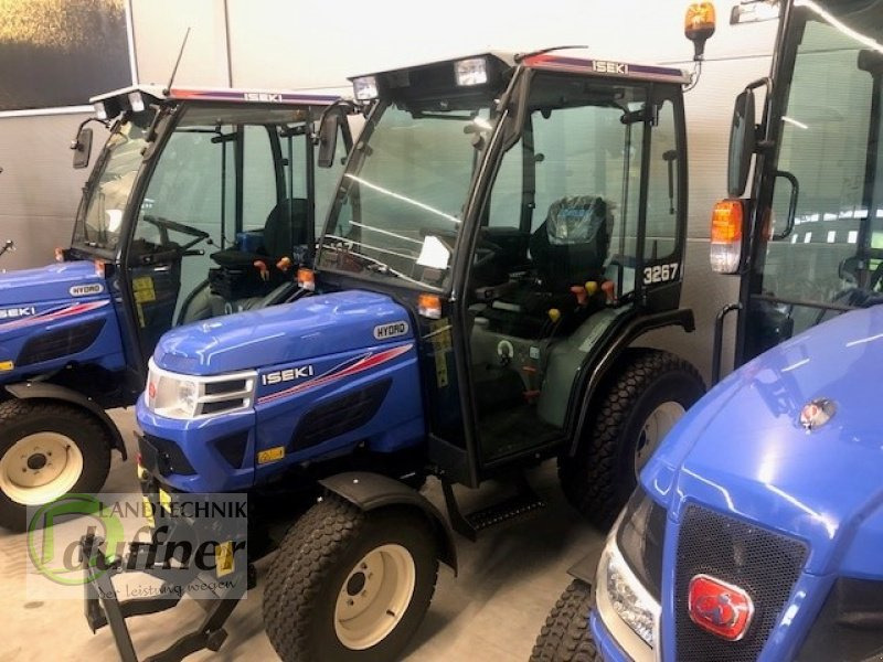 Iseki TM 3267 AHLK - Municipal tractor: picture 2 Iseki TM 3267 AHLK - Municipal tractor: picture 2