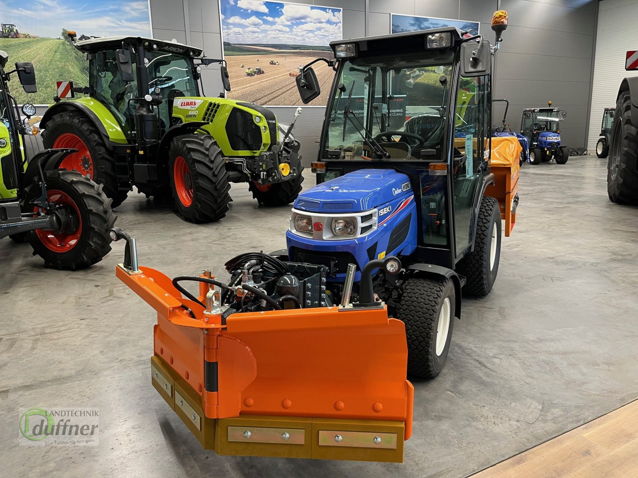 Iseki TM 3267 AHLK - Municipal tractor: picture 3 Iseki TM 3267 AHLK - Municipal tractor: picture 3