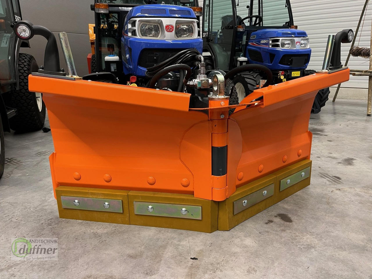 Tuchel Vario 150 - Snow plough for Utility/ Special vehicle: picture 1 Tuchel Vario 150 - Snow plough for Utility/ Special vehicle: picture 1