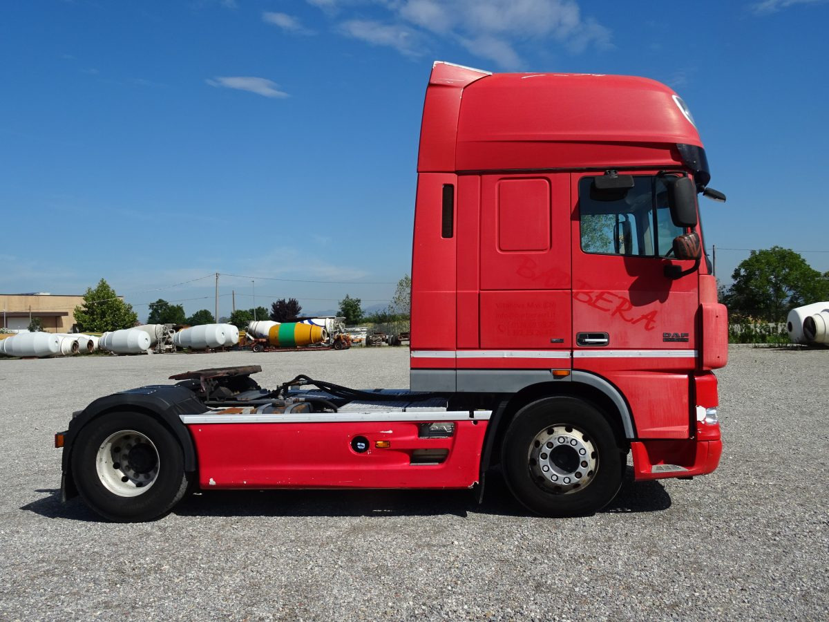 DAF XF 105.480 - Tractor unit: picture 4 DAF XF 105.480 - Tractor unit: picture 4