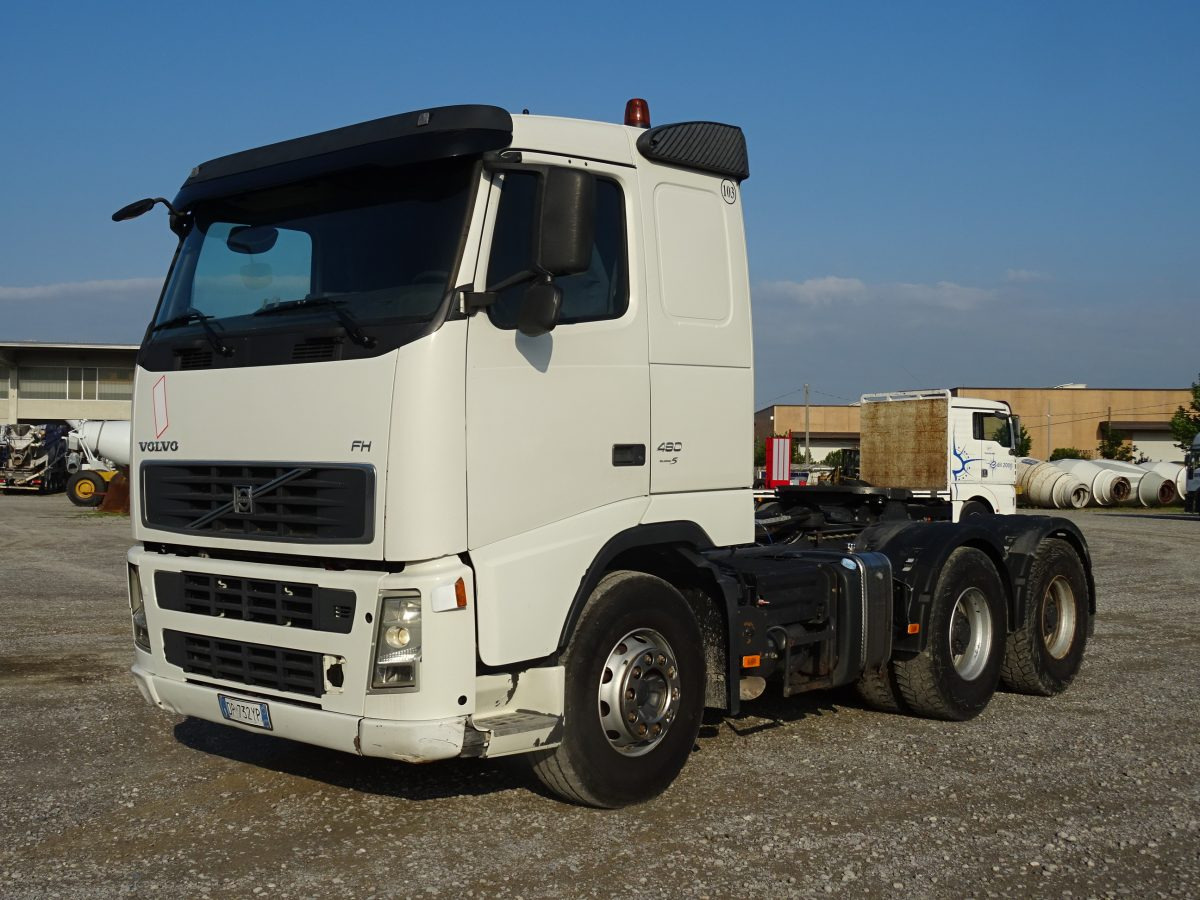 VOLVO FH64T 480 6×4 - Tractor unit: picture 1 VOLVO FH64T 480 6×4 - Tractor unit: picture 1