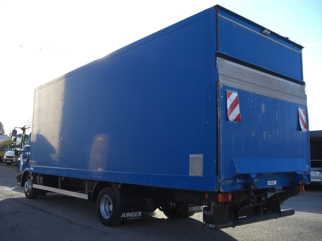 MAN 8180L FRISCHDIENST - Refrigerator truck: picture 4 MAN 8180L FRISCHDIENST - Refrigerator truck: picture 4