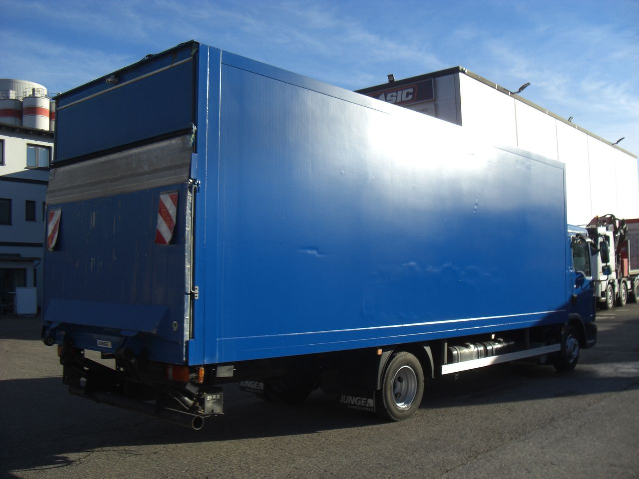 MAN 8180L FRISCHDIENST - Refrigerator truck: picture 3 MAN 8180L FRISCHDIENST - Refrigerator truck: picture 3