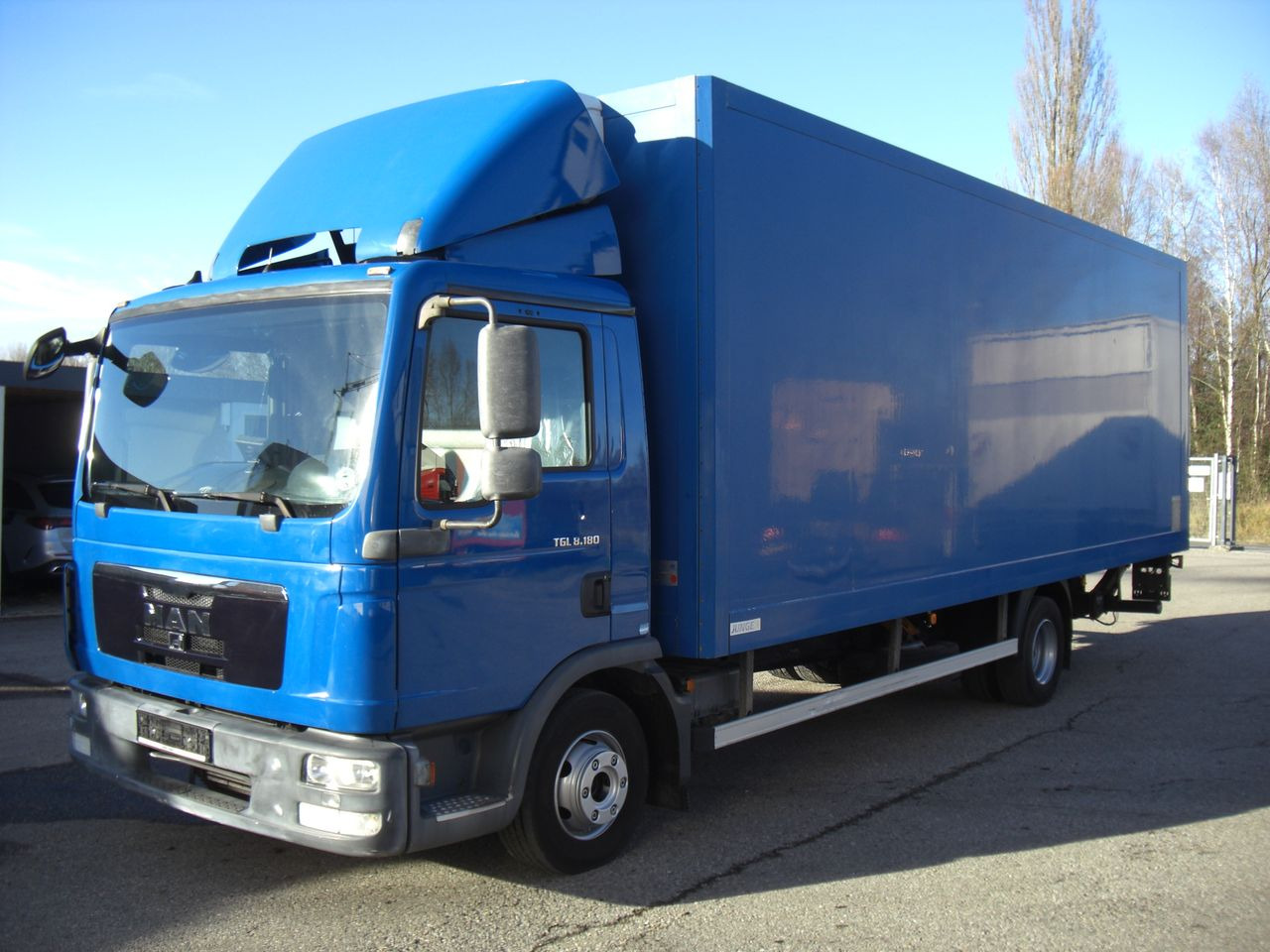 MAN 8180L FRISCHDIENST - Refrigerator truck: picture 1 MAN 8180L FRISCHDIENST - Refrigerator truck: picture 1