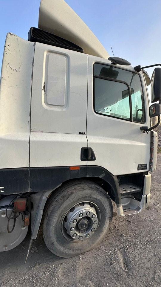 DAF CF 85.430 Tractor head - Tractor unit: picture 4 DAF CF 85.430 Tractor head - Tractor unit: picture 4