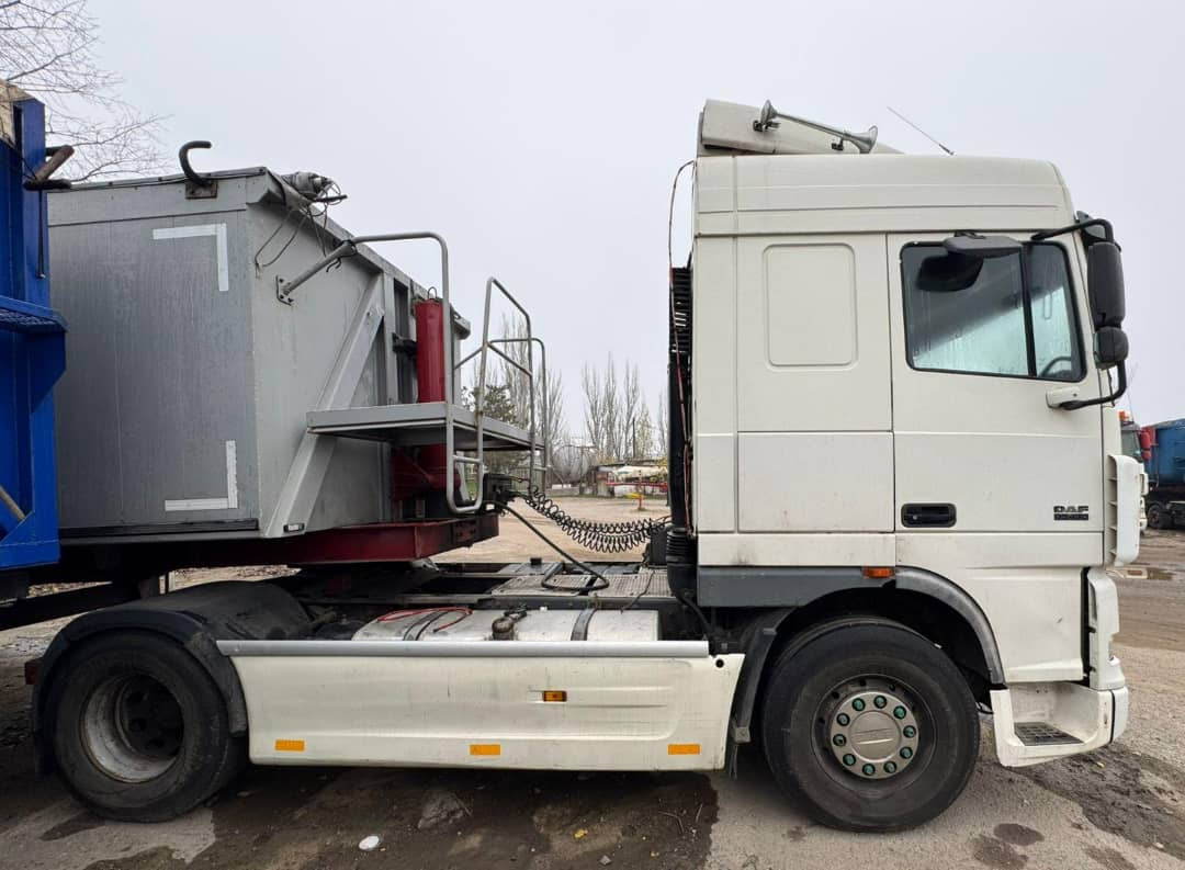 DAF XF 105 - Tractor unit: picture 5 DAF XF 105 - Tractor unit: picture 5