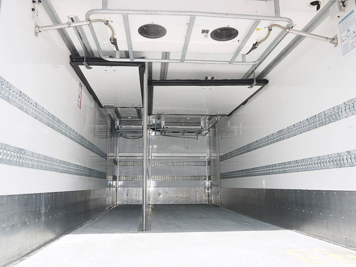 Refrigerator truck Iveco 140E19 EUROCARGO KUHLKOFFER CARRIER SUPRA 1250MT: picture 9