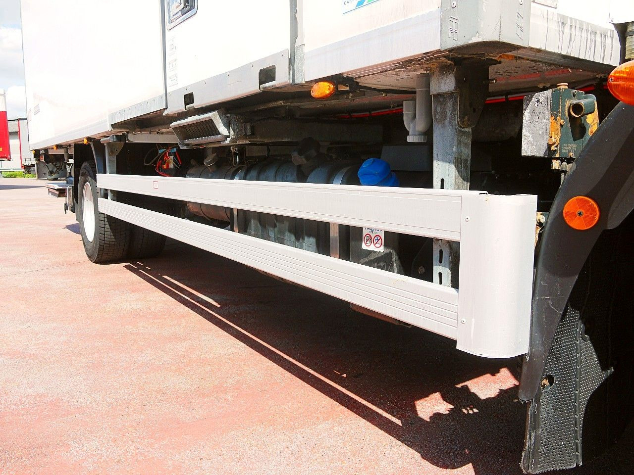 Refrigerator truck Iveco 140E19 EUROCARGO KUHLKOFFER CARRIER SUPRA 1250MT: picture 15