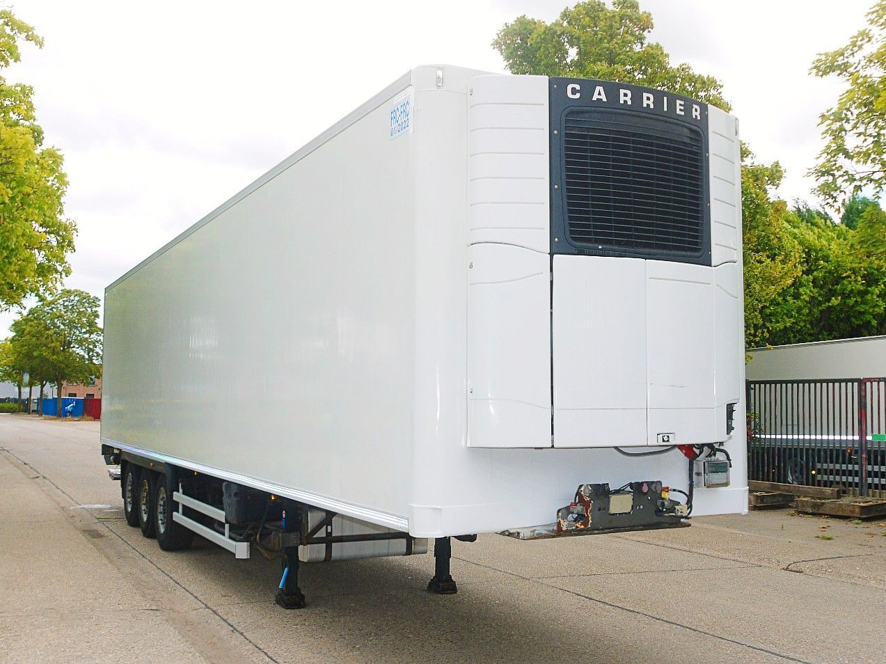 Lamberet CARRIER VECTOR 1950 MULTI TEMP. SAF. LADBORDWAND - Refrigerator semi-trailer: picture 4 Lamberet CARRIER VECTOR 1950 MULTI TEMP. SAF. LADBORDWAND - Refrigerator semi-trailer: picture 4