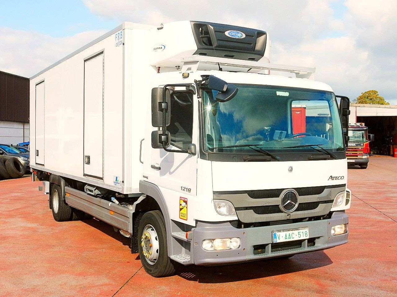 Mercedes-Benz 1218 ATEGO KUHLKOFFER CARRIER SUPRA 550 LBW - Refrigerator truck: picture 2 Mercedes-Benz 1218 ATEGO KUHLKOFFER CARRIER SUPRA 550 LBW - Refrigerator truck: picture 2