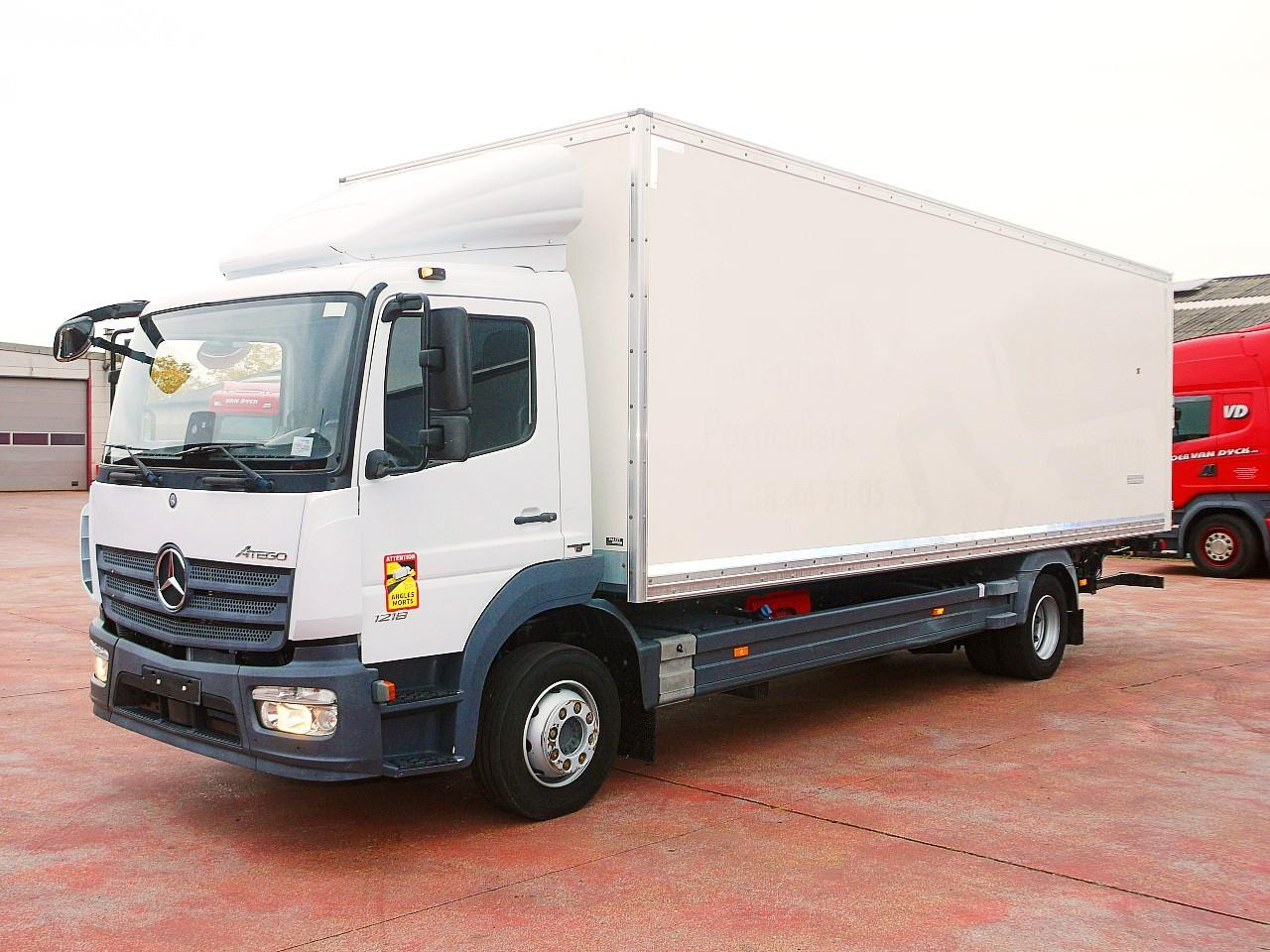Mercedes-Benz 1218 ATEGO MEUBEL KOFFER A/C 124 Tkm - Box truck: picture 4 Mercedes-Benz 1218 ATEGO MEUBEL KOFFER A/C 124 Tkm - Box truck: picture 4