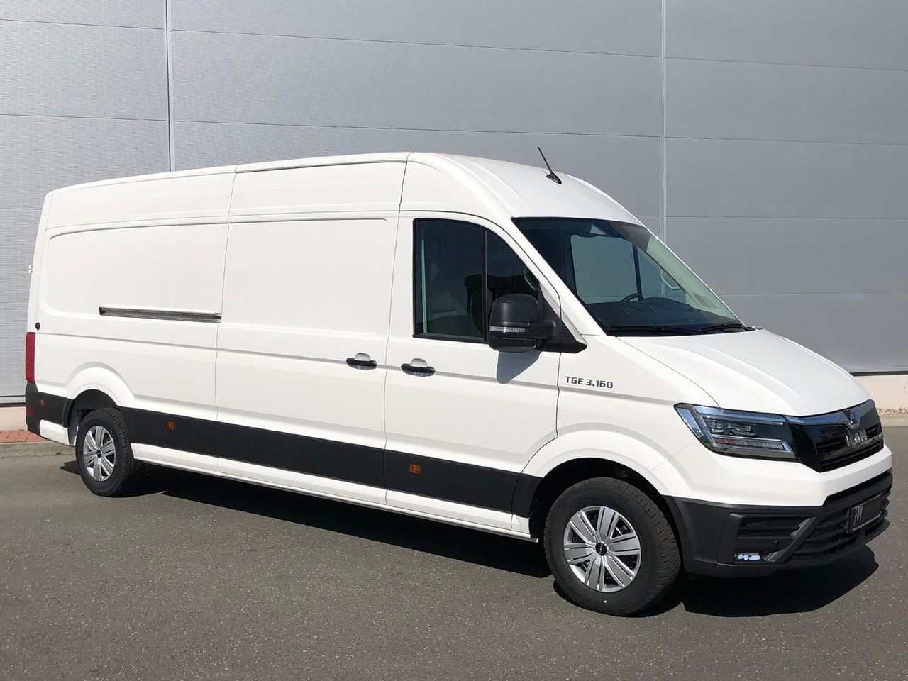MAN TGE 3.160 Kasten L4H3 LED HECK AUTOM AHK TEMP - Commercial vehicle: picture 2 MAN TGE 3.160 Kasten L4H3 LED HECK AUTOM AHK TEMP - Commercial vehicle: picture 2