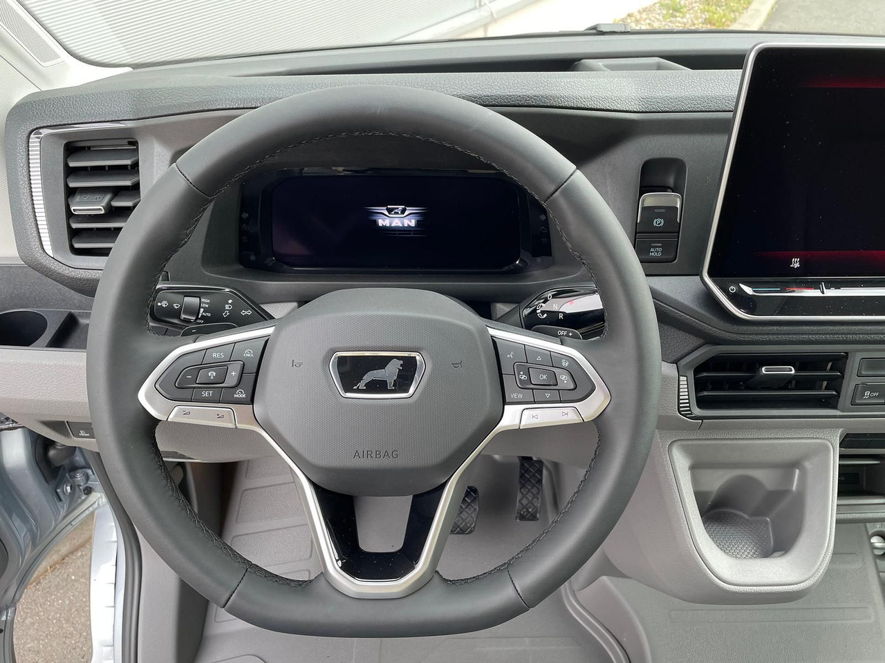 Commercial vehicle MAN TGE 3.180 L3H2 Kasten LED NAVI ACC LED STANDHZ: picture 14