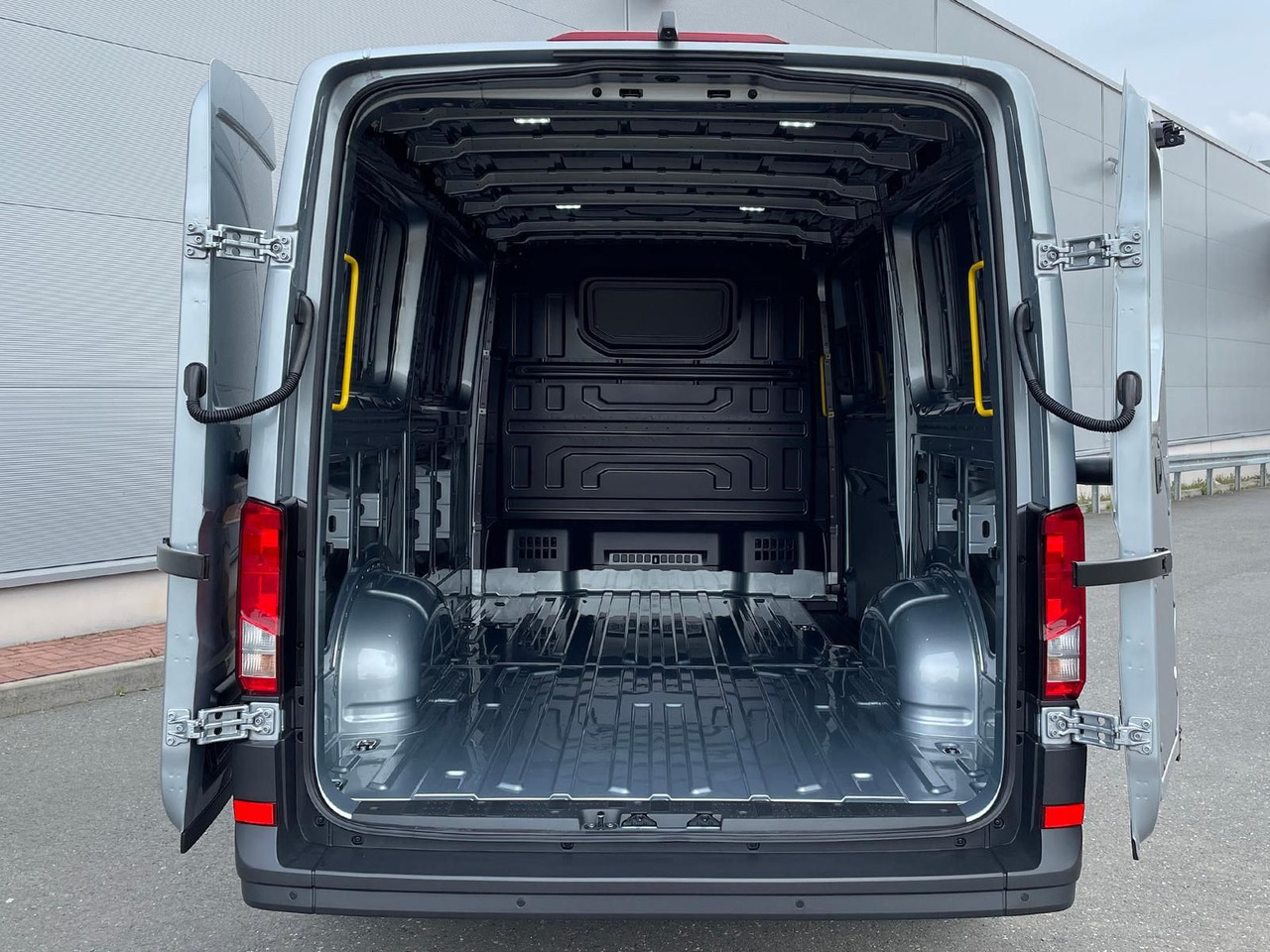 Commercial vehicle MAN TGE 3.180 L3H2 Kasten LED NAVI ACC LED STANDHZ: picture 10