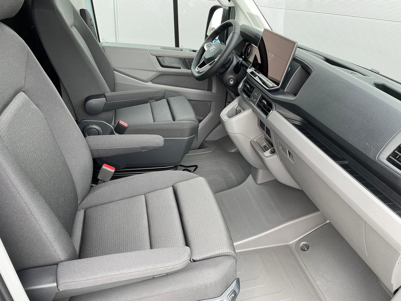 Commercial vehicle MAN TGE 3.180 L3H2 Kasten LED NAVI ACC LED STANDHZ: picture 16