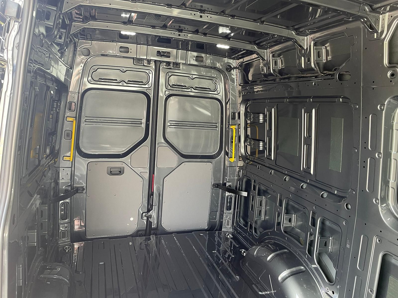 Commercial vehicle MAN TGE 3.180 L3H3 Kasten 4x4 CAMPER AHK ACC LED NAV: picture 10