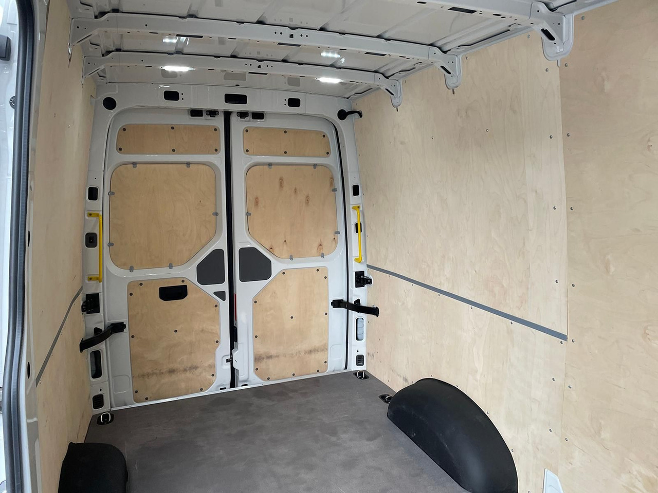 Panel van MAN TGE 3.180 L3H3 Kasten 4x4 STANDHZ DIFF AHK ACC: picture 10