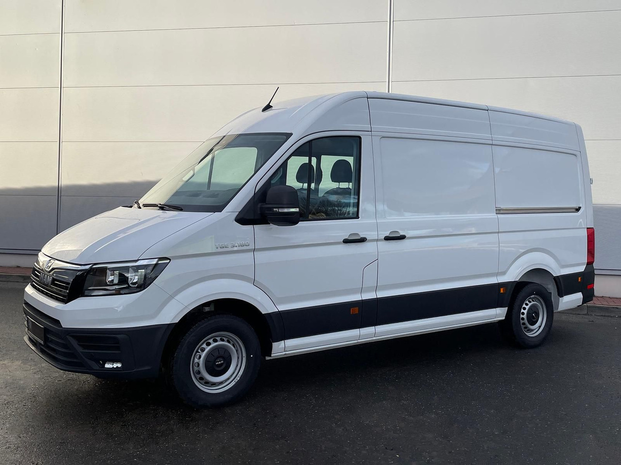 MAN TGE 3.180 L3H3 Kasten ACC DAB 2xSchiebetür SITZH - Passenger van: picture 1 MAN TGE 3.180 L3H3 Kasten ACC DAB 2xSchiebetür SITZH - Passenger van: picture 1