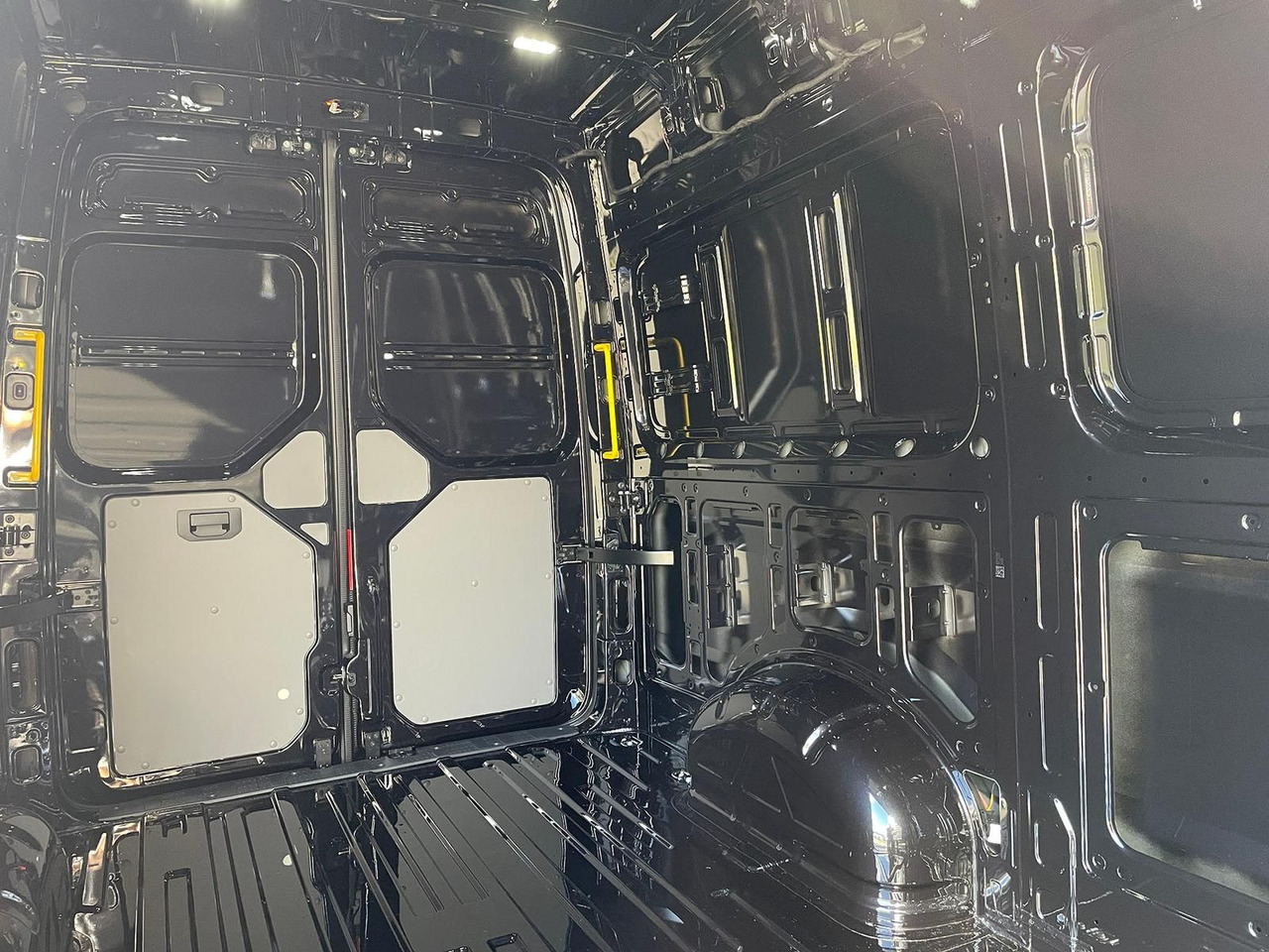 Car MAN TGE 3.180 L3H3 Kasten STANDHZ ACC NAVI KAMERA: picture 10