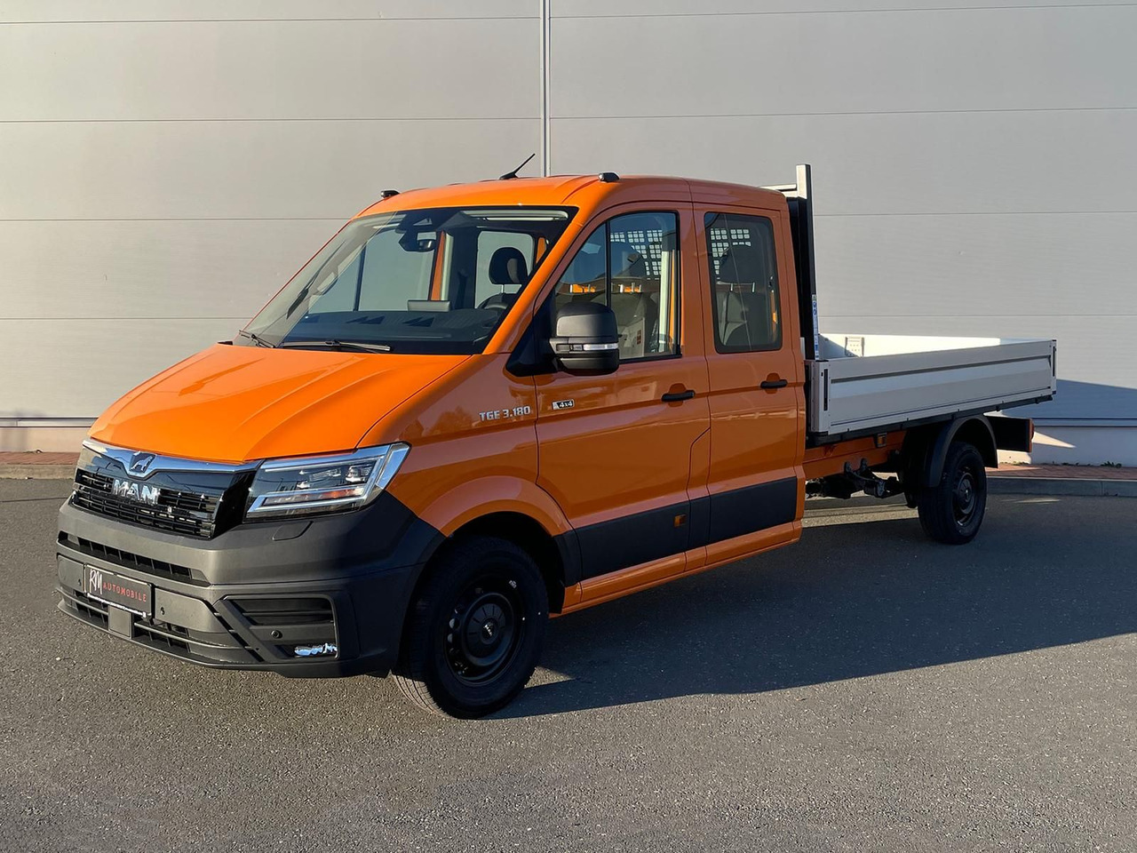 MAN TGE 3.180 Pritsche DOKA LR 4x4 ACC LED SHZ Diff. - Open body delivery van, Combi van: picture 1 MAN TGE 3.180 Pritsche DOKA LR 4x4 ACC LED SHZ Diff. - Open body delivery van, Combi van: picture 1