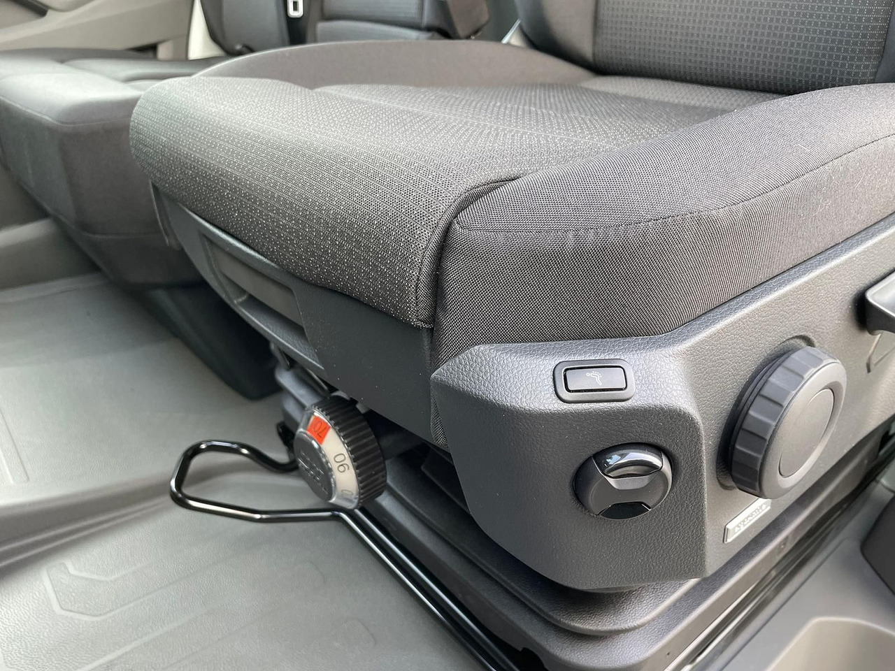 Car MAN TGE 3.180 Pritsche DOKA LR KAMERA AHK SITZHZ: picture 24